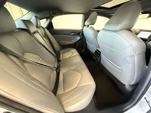 Used 2020 Toyota Avalon Limited w/ Advanced Safety Package image 16