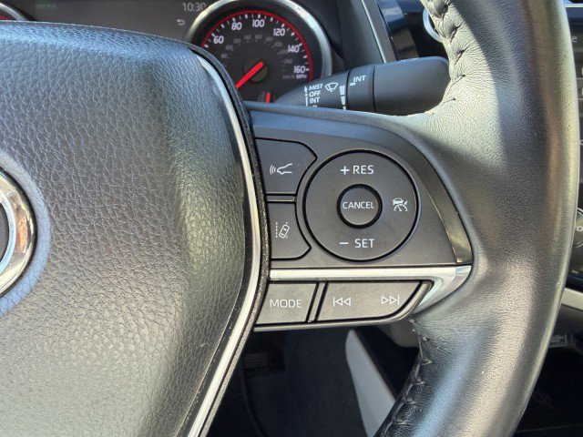 Used 2020 Toyota Camry XSE image 15