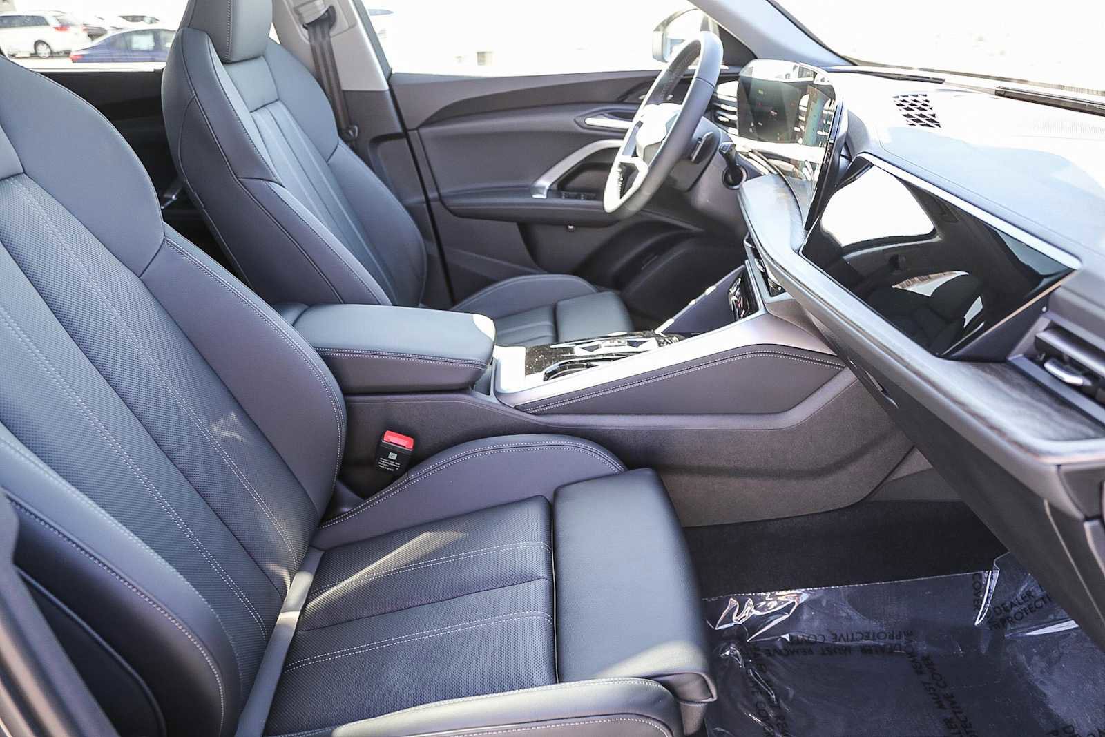 Used 2025 Audi Q5 Premium w/ Premium Plus AWD/4WD image 16