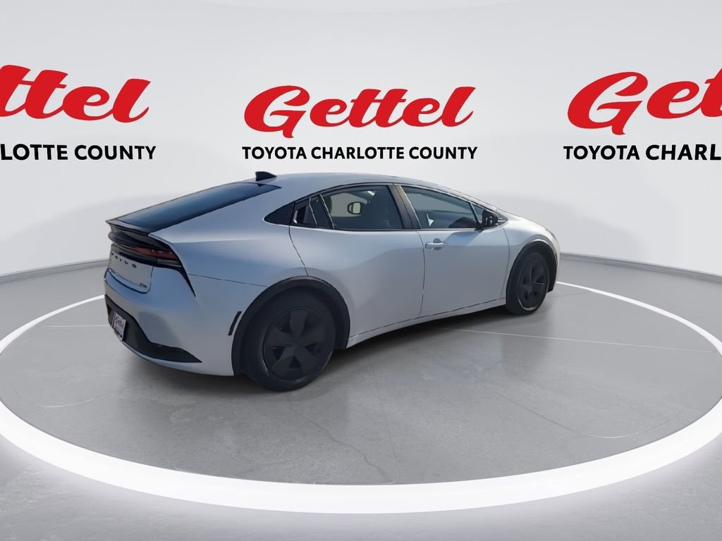 New 2026 Toyota Prius LE image 8