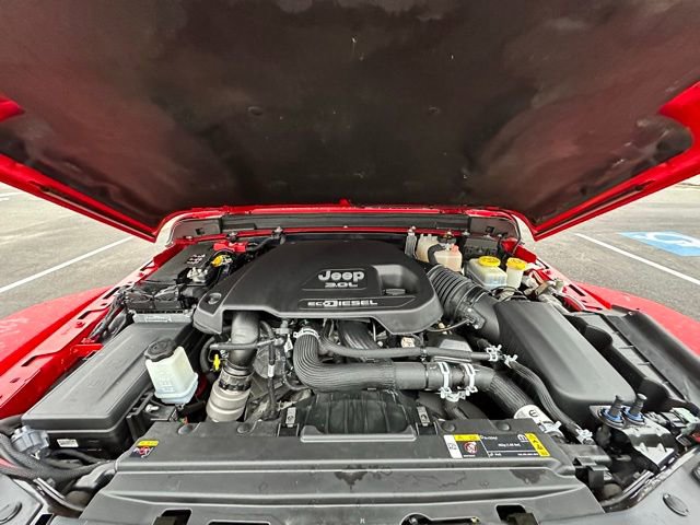 Used 2022 Jeep Wrangler Unlimited Rubicon w/ Steel Bumper Group image 14