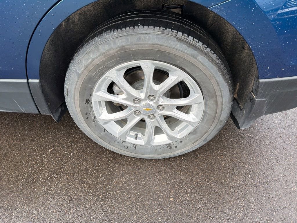 Used 2020 Chevrolet Equinox LT w/ Driver Convenience Package image 14