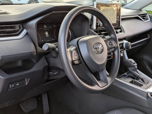 Certified 2025 Toyota RAV4 XLE FWD image 9