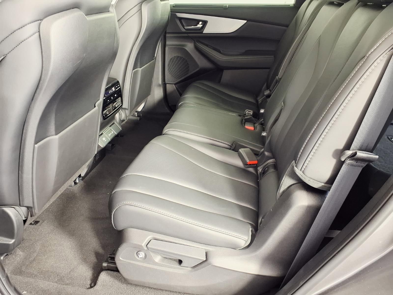 Used 2024 Acura MDX SH-AWD w/ Technology Package image 8