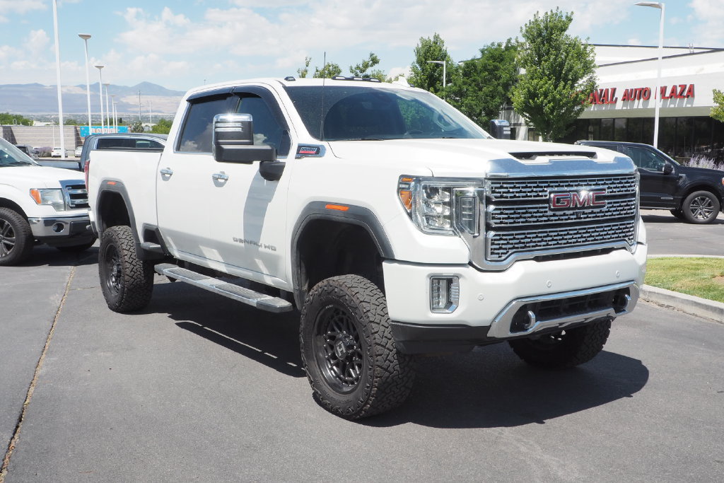 Used 2021 GMC Sierra 2500 Denali w/ Denali Ultimate Package AWD/4WD image 9