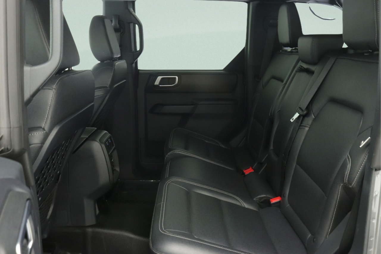 Used 2026 Ford Bronco Badlands AWD/4WD image 31