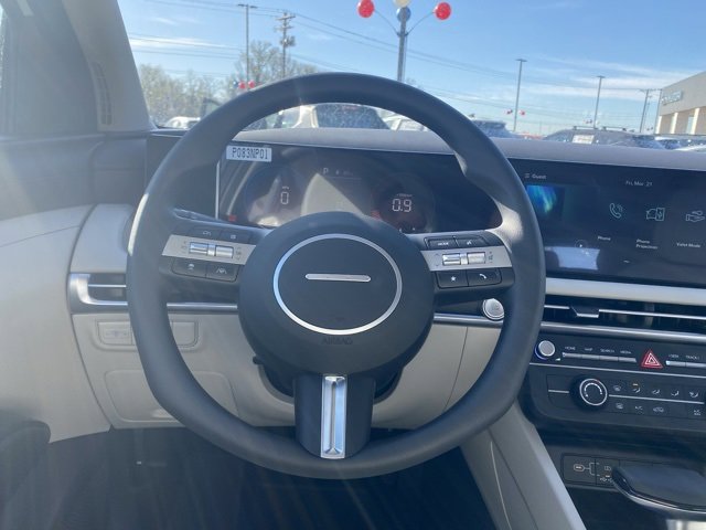 New 2025 Hyundai Tucson SE image 15