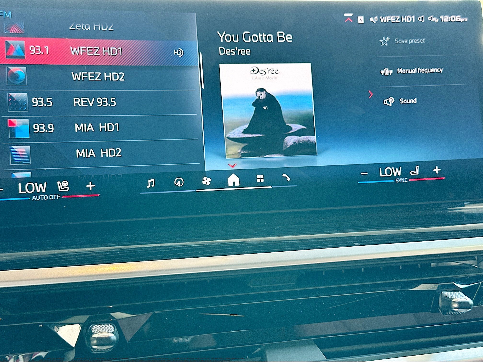 Certified 2024 BMW X7 M60i w/ Executive Package image 15