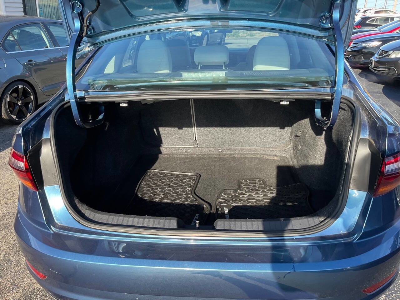 Used 2019 Volkswagen Jetta S image 9