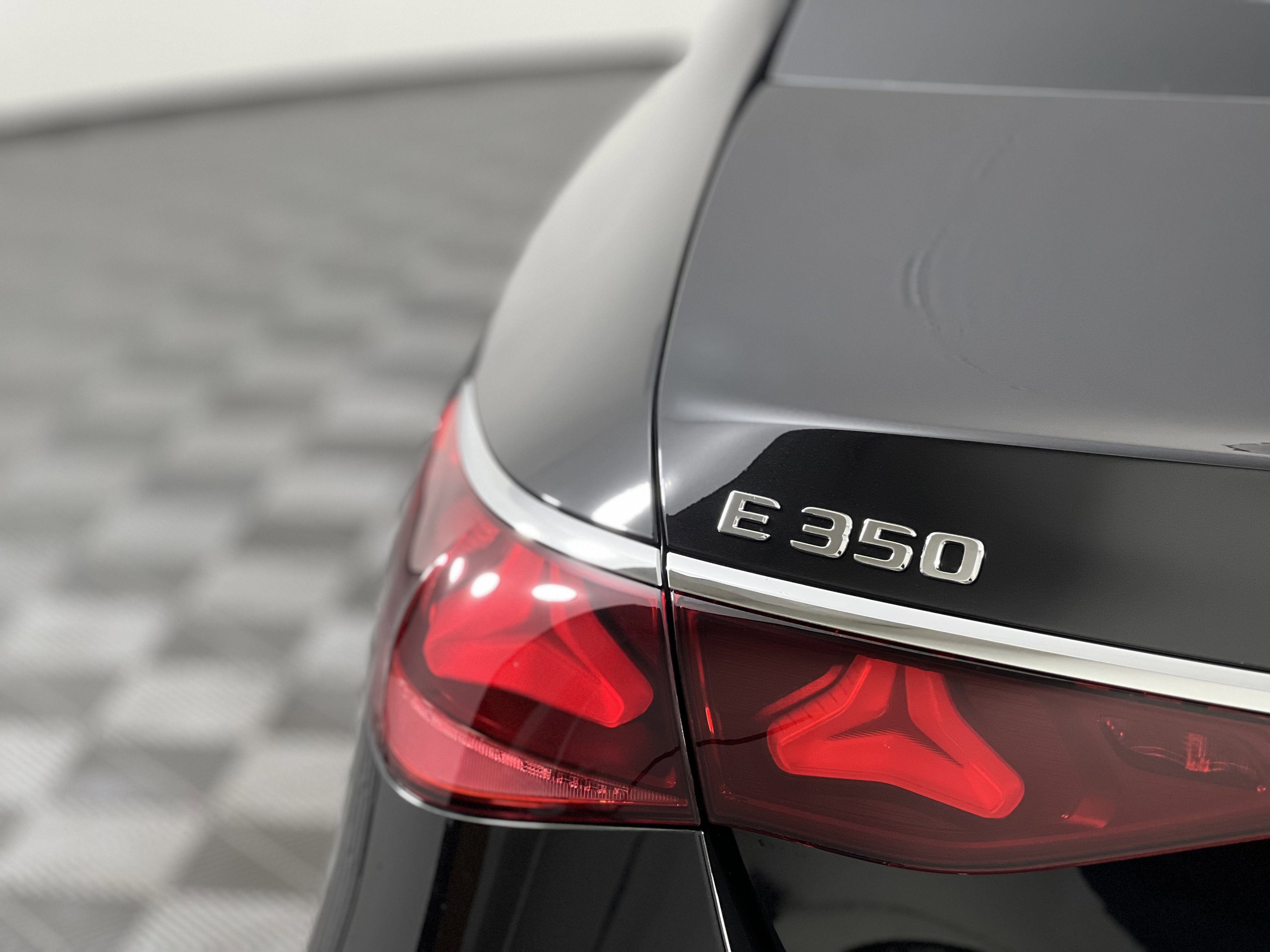 New 2026 Mercedes-Benz E 350 4MATIC Sedan image 12