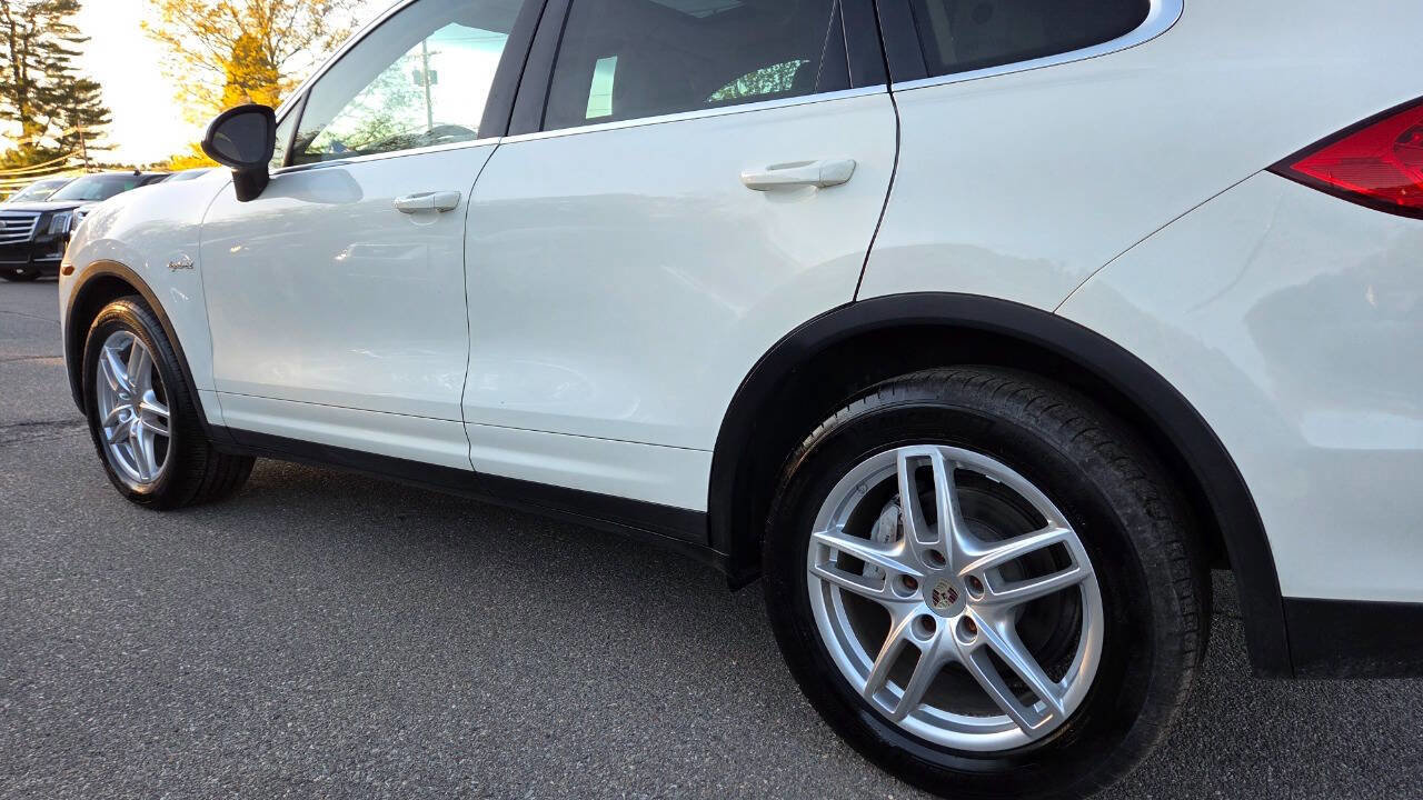 Used 2012 Porsche Cayenne S AWD/4WD image 9