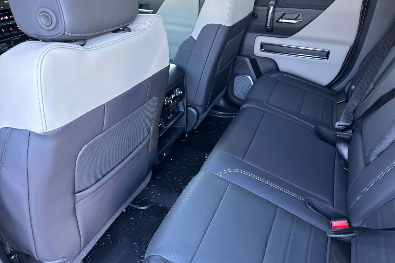 New 2026 GMC Hummer EV 4x4 Crew Cab image 12