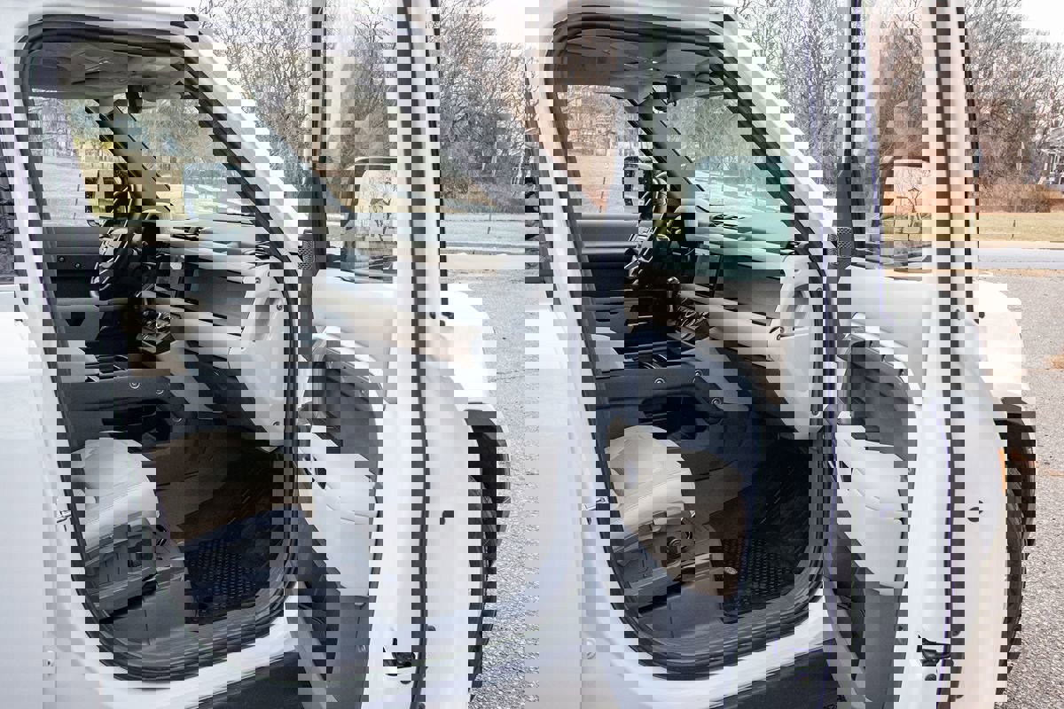 Used 2020 Land Rover Defender 110 S image 16