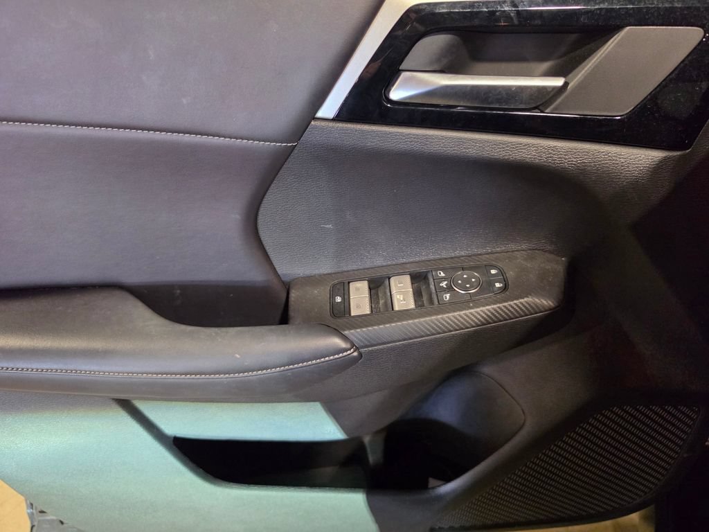 Used 2024 Mitsubishi Outlander SE Black Edition AWD/4WD image 5