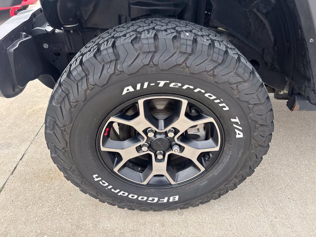 Used 2018 Jeep Wrangler Rubicon AWD/4WD image 5