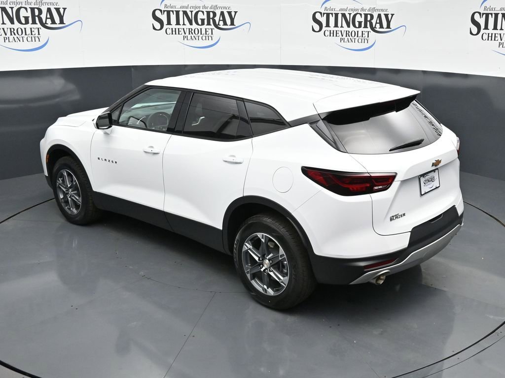 Used 2025 Chevrolet Blazer LT FWD image 22