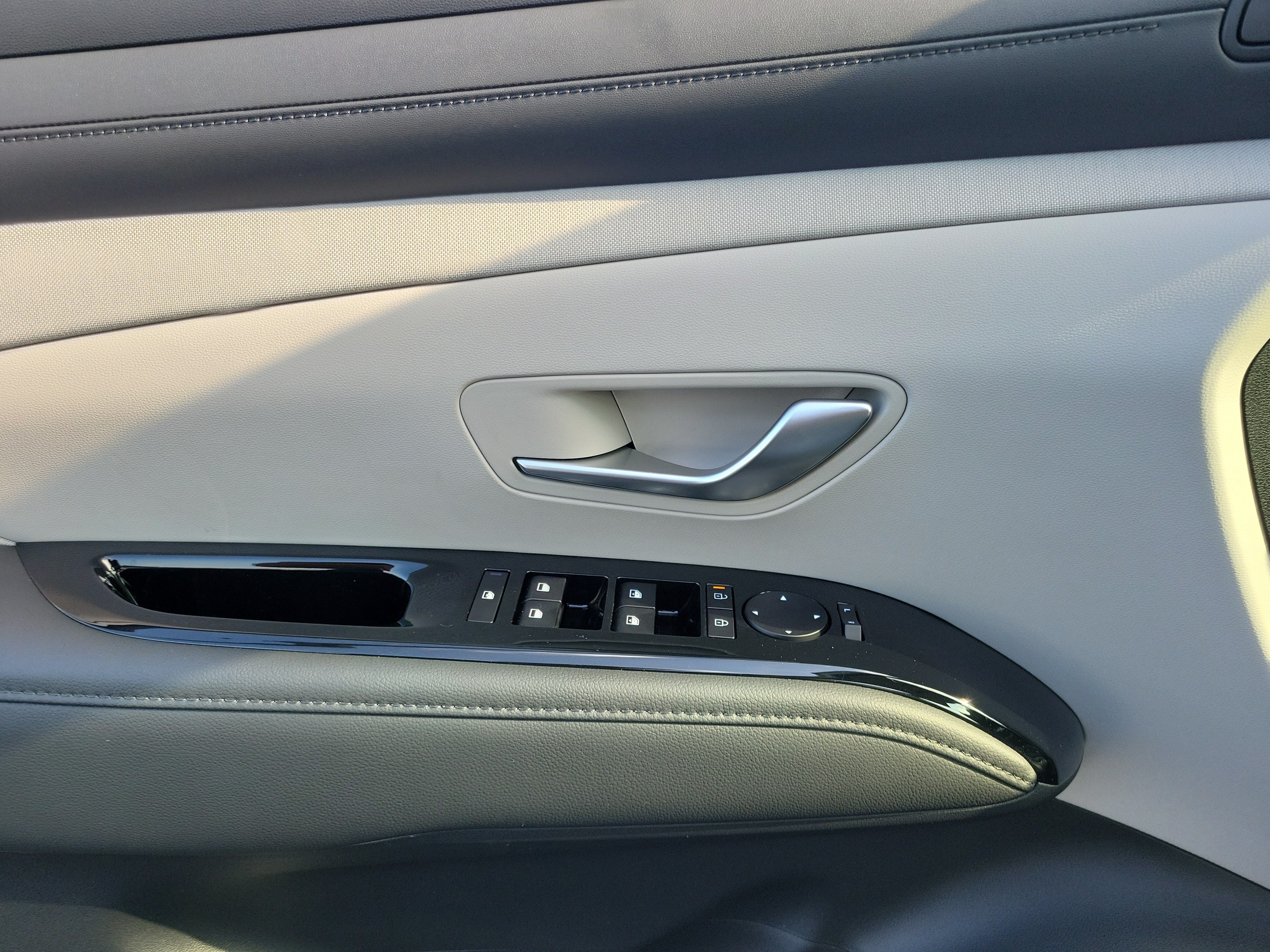 New 2026 Hyundai Tucson Limited AWD/4WD image 13
