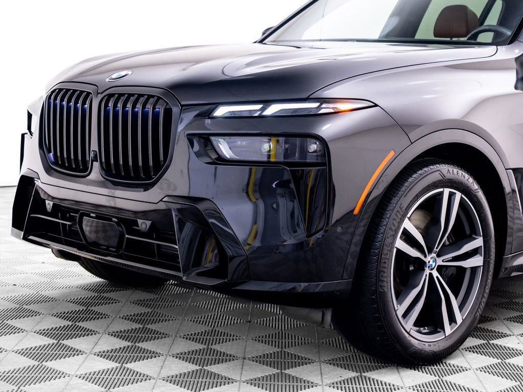 Used 2023 BMW X7 xDrive40i w/ M Sport Package AWD/4WD image 41