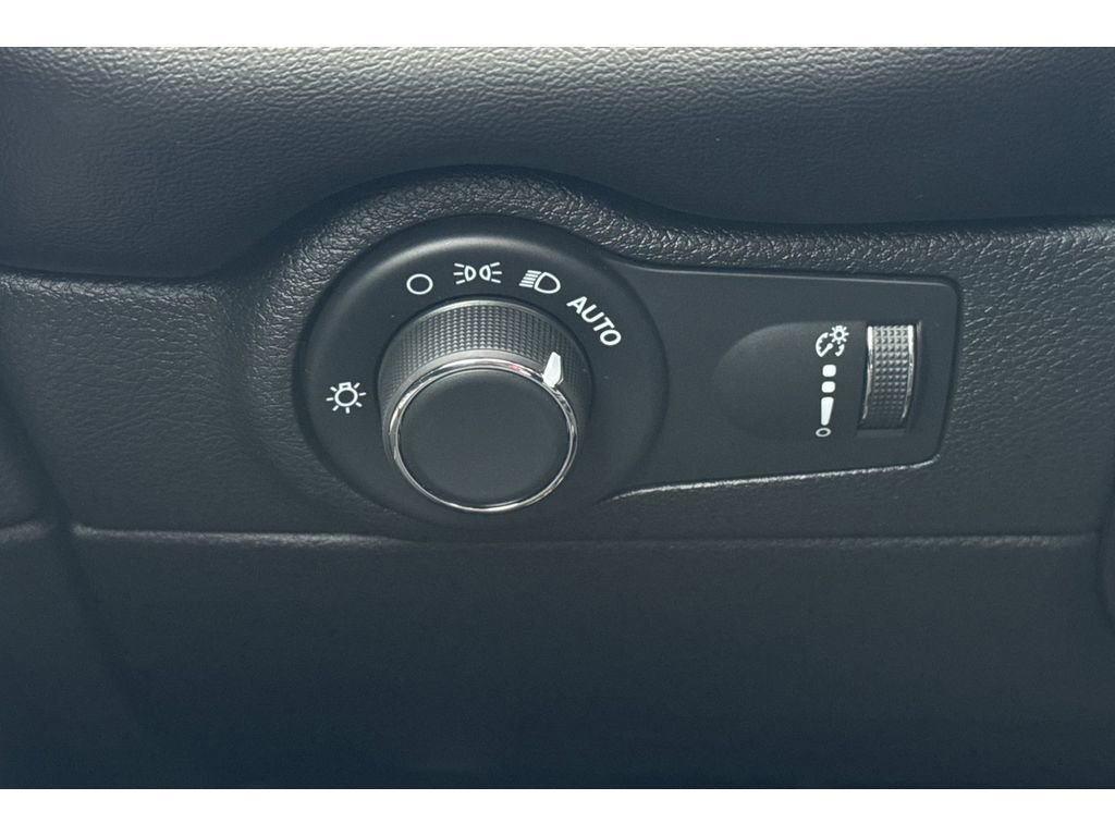 Used 2024 Dodge Durango R/T image 32