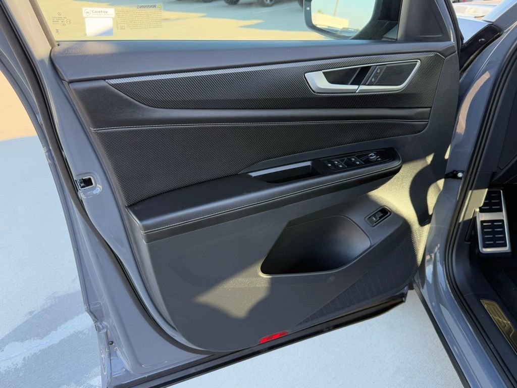 New 2026 Volkswagen Atlas Cross Sport SEL R-Line image 11