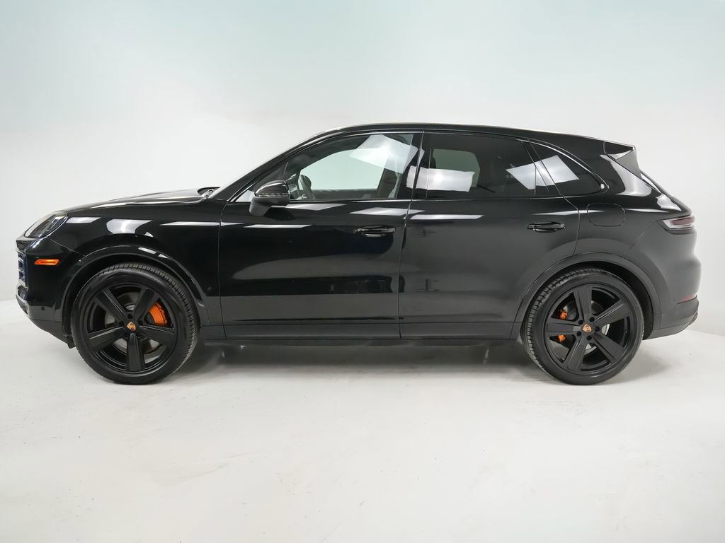 Used 2025 Porsche Cayenne E-Hybrid w/ Premium Package video 2