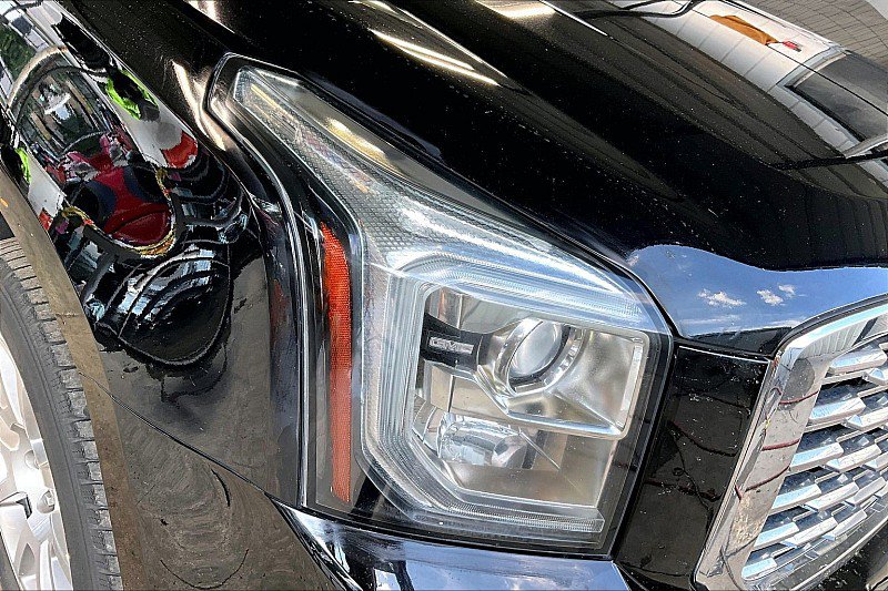 Used 2018 GMC Yukon Denali w/ Open Road Package RWD image 25