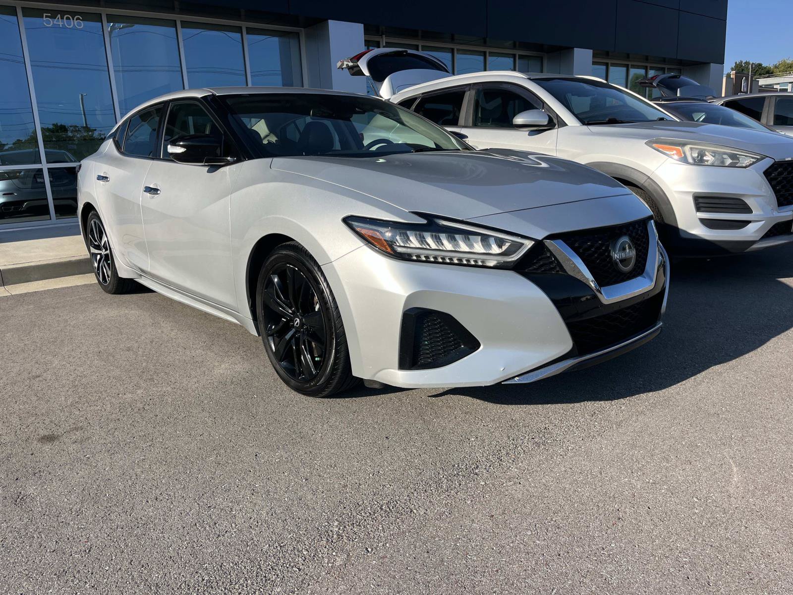 Used 2023 Nissan Maxima SV w/ Floor Mat Group