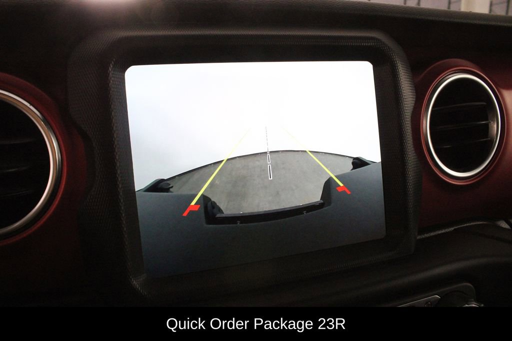 Used 2021 Jeep Gladiator Rubicon AWD/4WD image 10