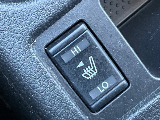 Used 2017 Nissan Rogue Sport SV w/ SV All-Weather Package FWD image 22