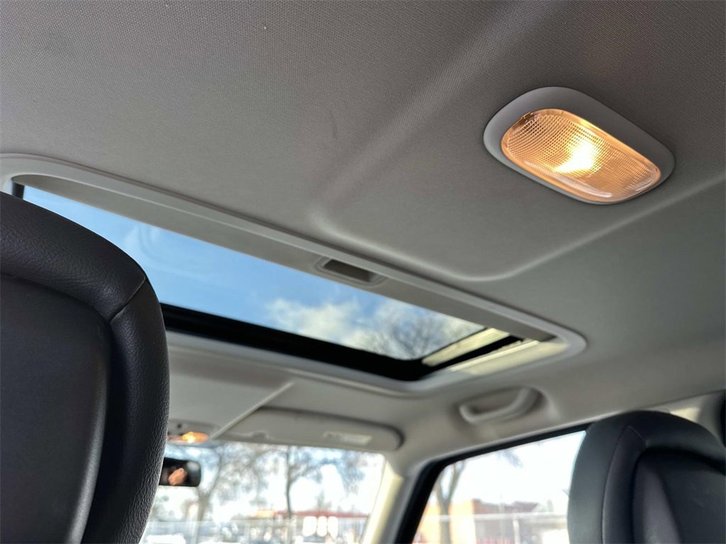 Used 2016 Jeep Patriot High Altitude image 13