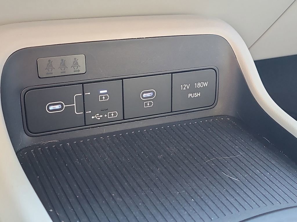 Used 2024 Hyundai Kona SEL image 23