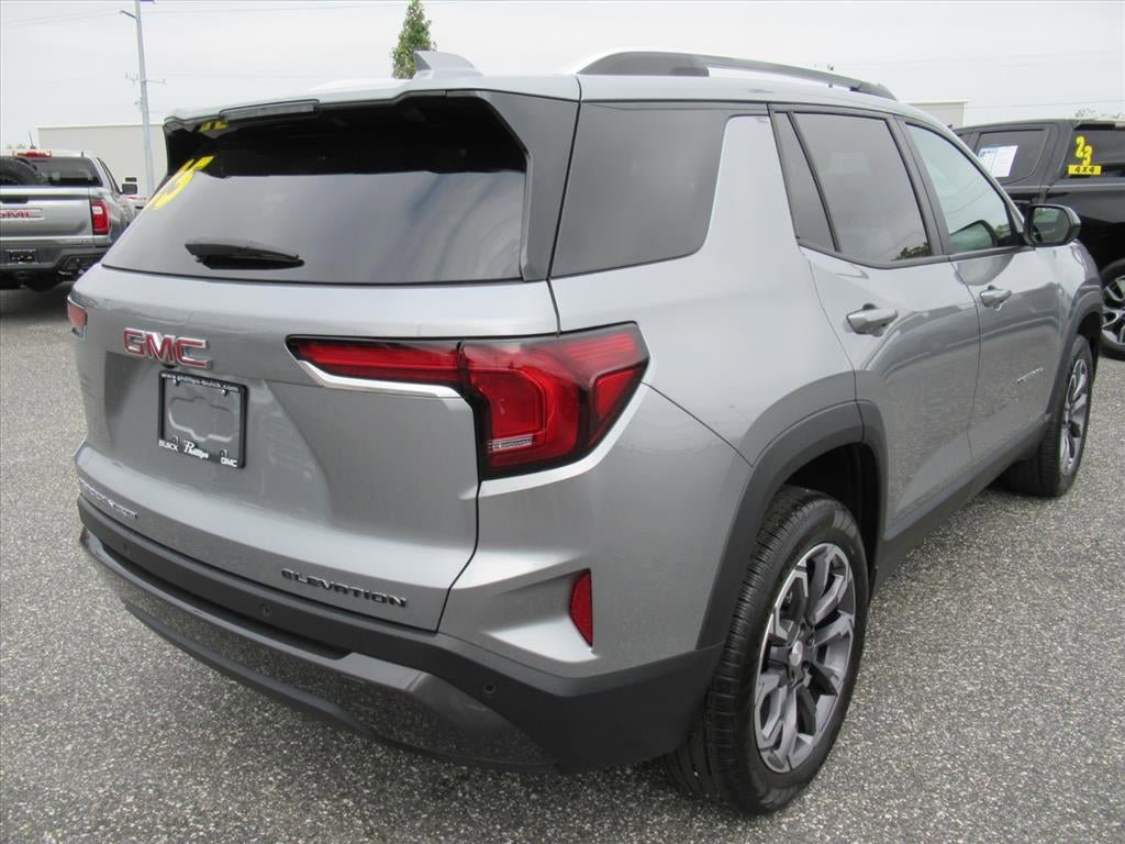 Used 2025 GMC Terrain Elevation w/ Elevation Premium Package AWD/4WD image 7