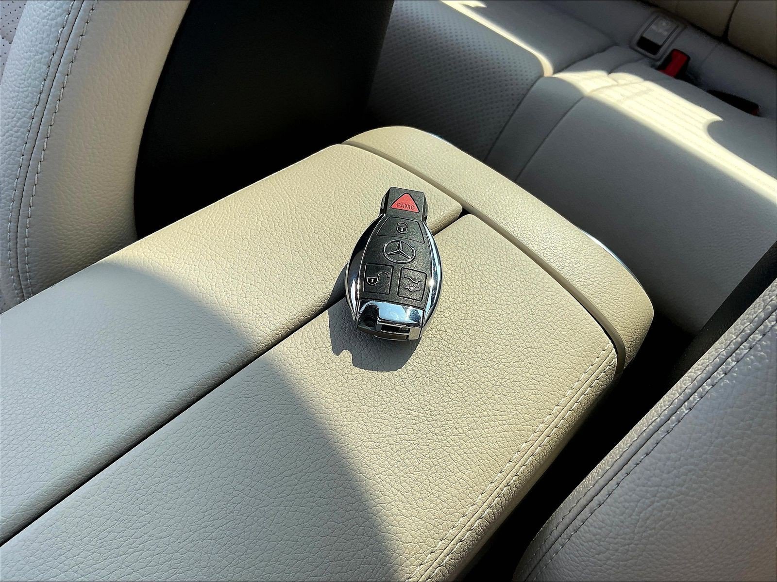 Used 2018 Mercedes-Benz C 300 4MATIC Sedan image 35