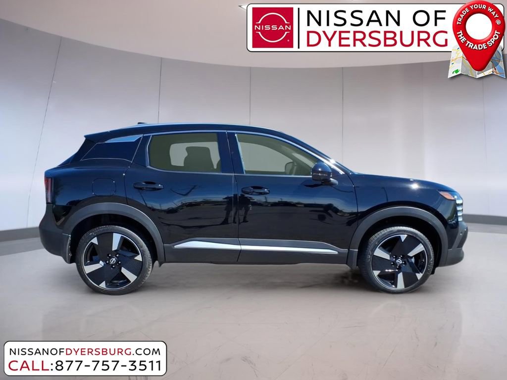 New 2026 Nissan Kicks SR FWD image 2