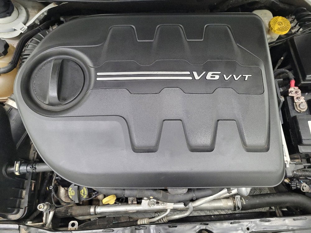 Used 2015 Chrysler 200 S image 30