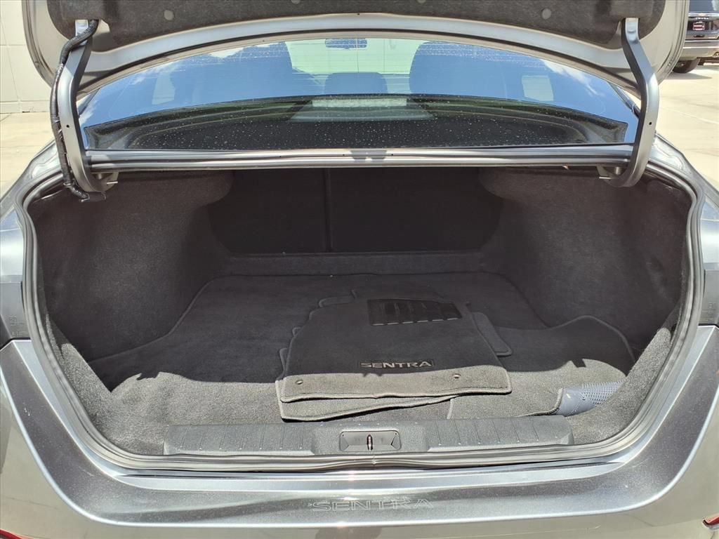 Used 2024 Nissan Sentra SV FWD image 15