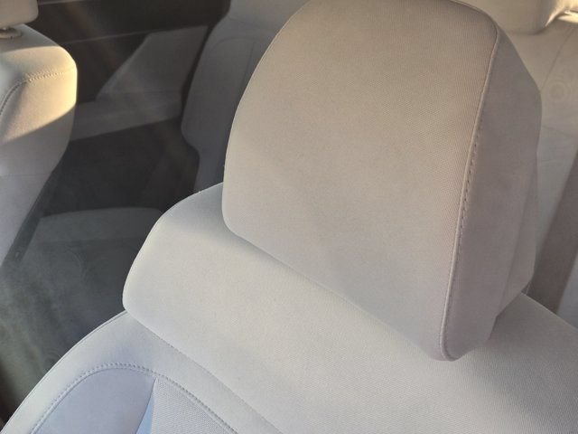 Certified 2025 Hyundai Santa Fe SE FWD image 14