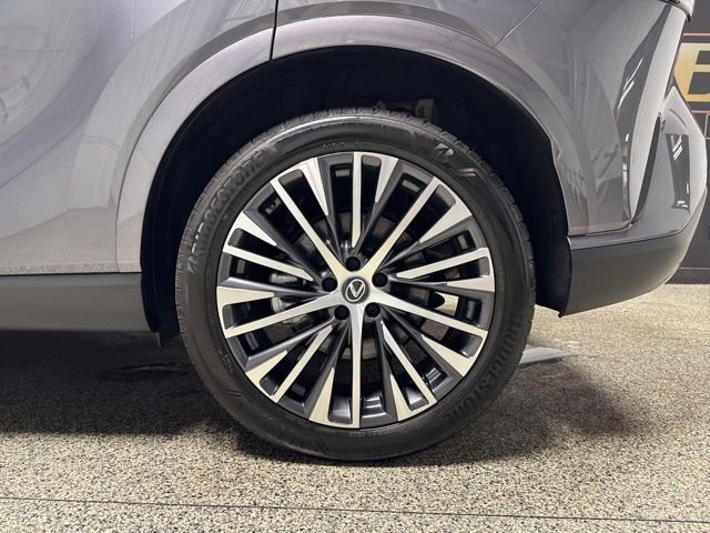 Used 2023 Lexus RX 350 Premium Plus w/ Accessory Package (Z1) image 17