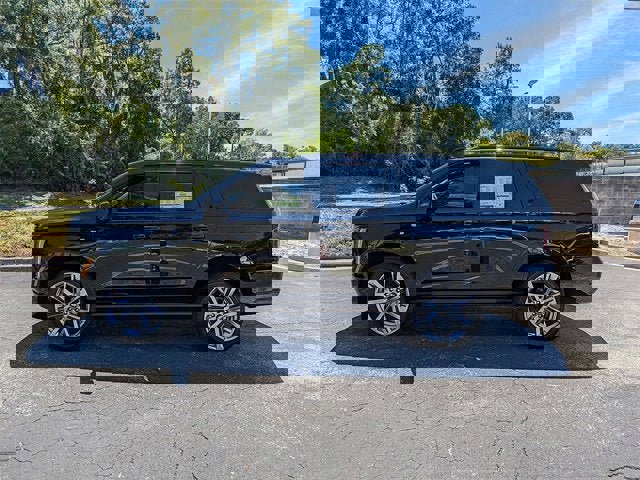 New 2025 Cadillac Escalade Sport Platinum image 2