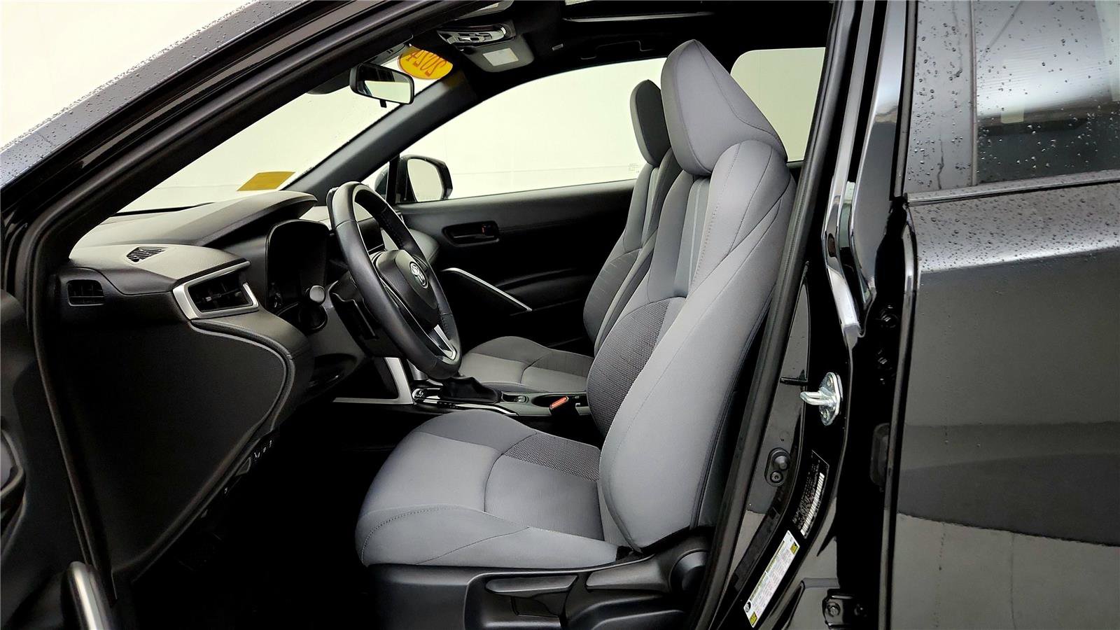 Certified 2024 Toyota Corolla Cross SE w/ Moonroof Package image 25