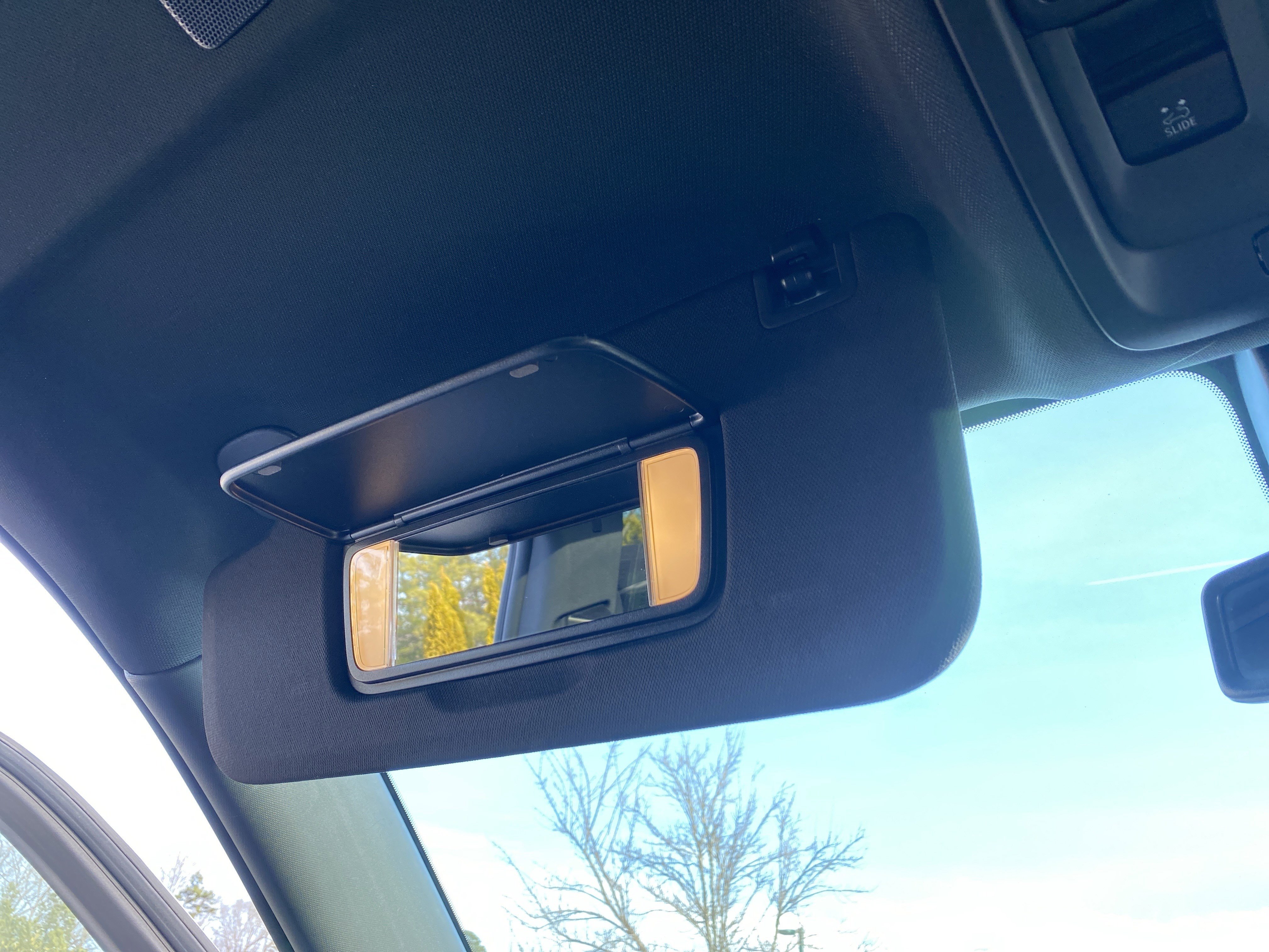 Used 2023 GMC Yukon SLT image 23