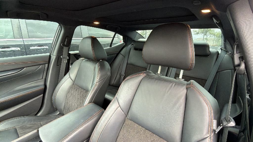 Used 2021 Nissan Maxima SR w/ Sport Mat Group FWD image 12