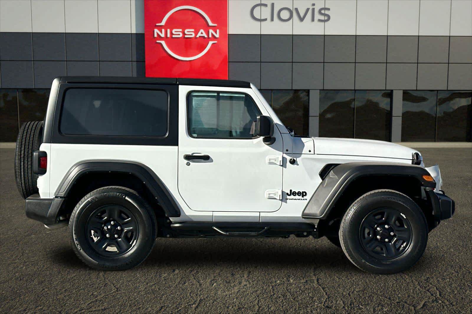 Used 2023 Jeep Wrangler Sport AWD/4WD image 8