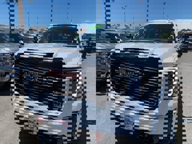 New 2025 GMC Sierra 2500 AT4 w/ AT4 Preferred Package image 3