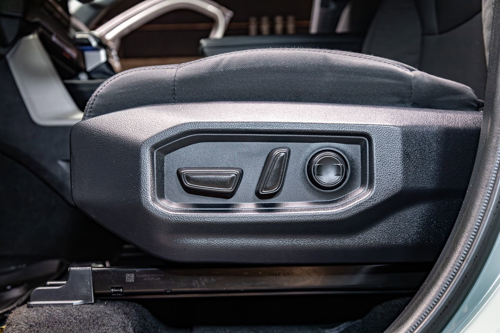 Used 2025 Toyota Tundra SR5 w/ SR5 Convenience Package image 21