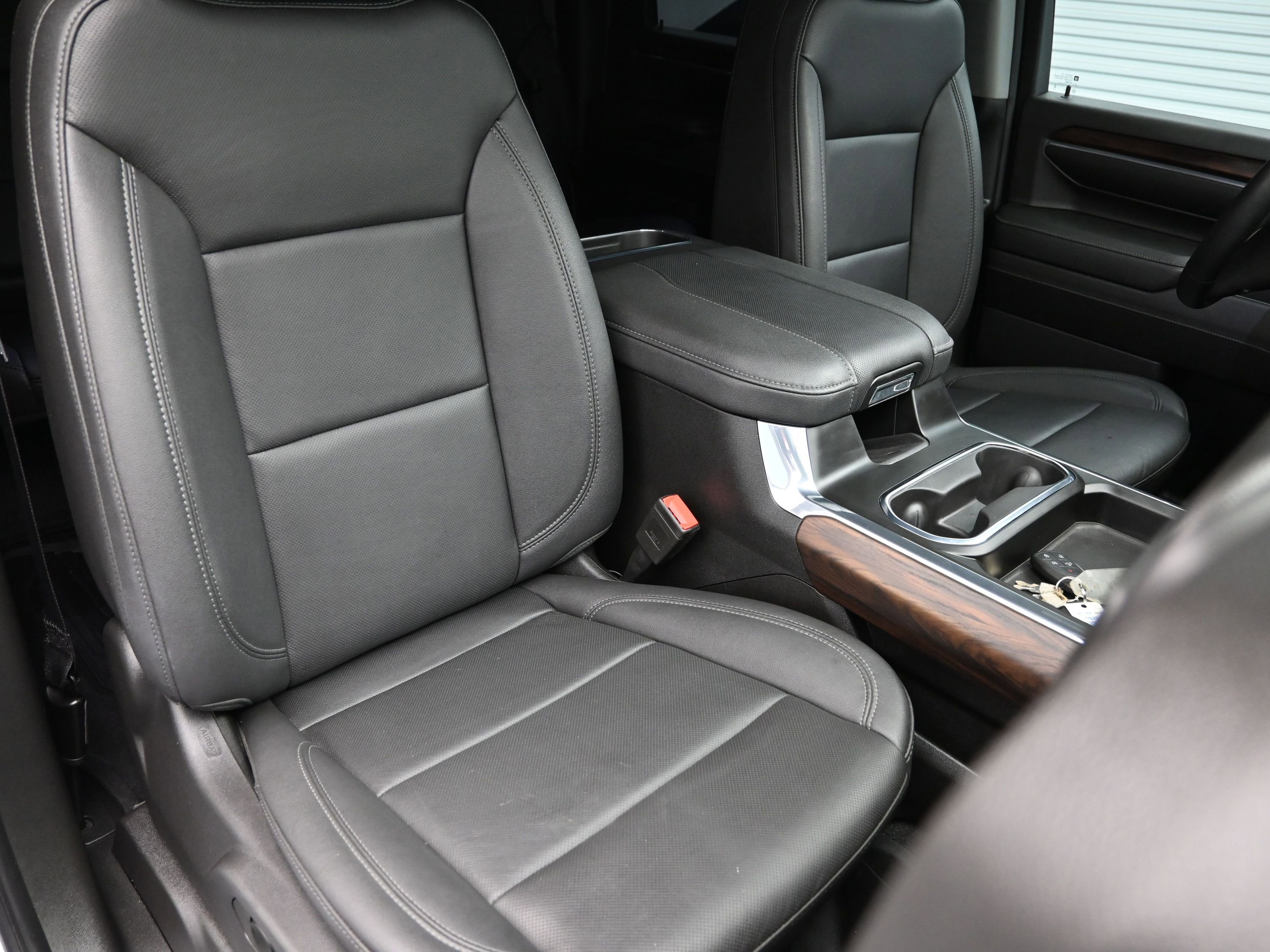 Used 2024 GMC Sierra 3500 SLT w/ SLT Convenience Package image 43