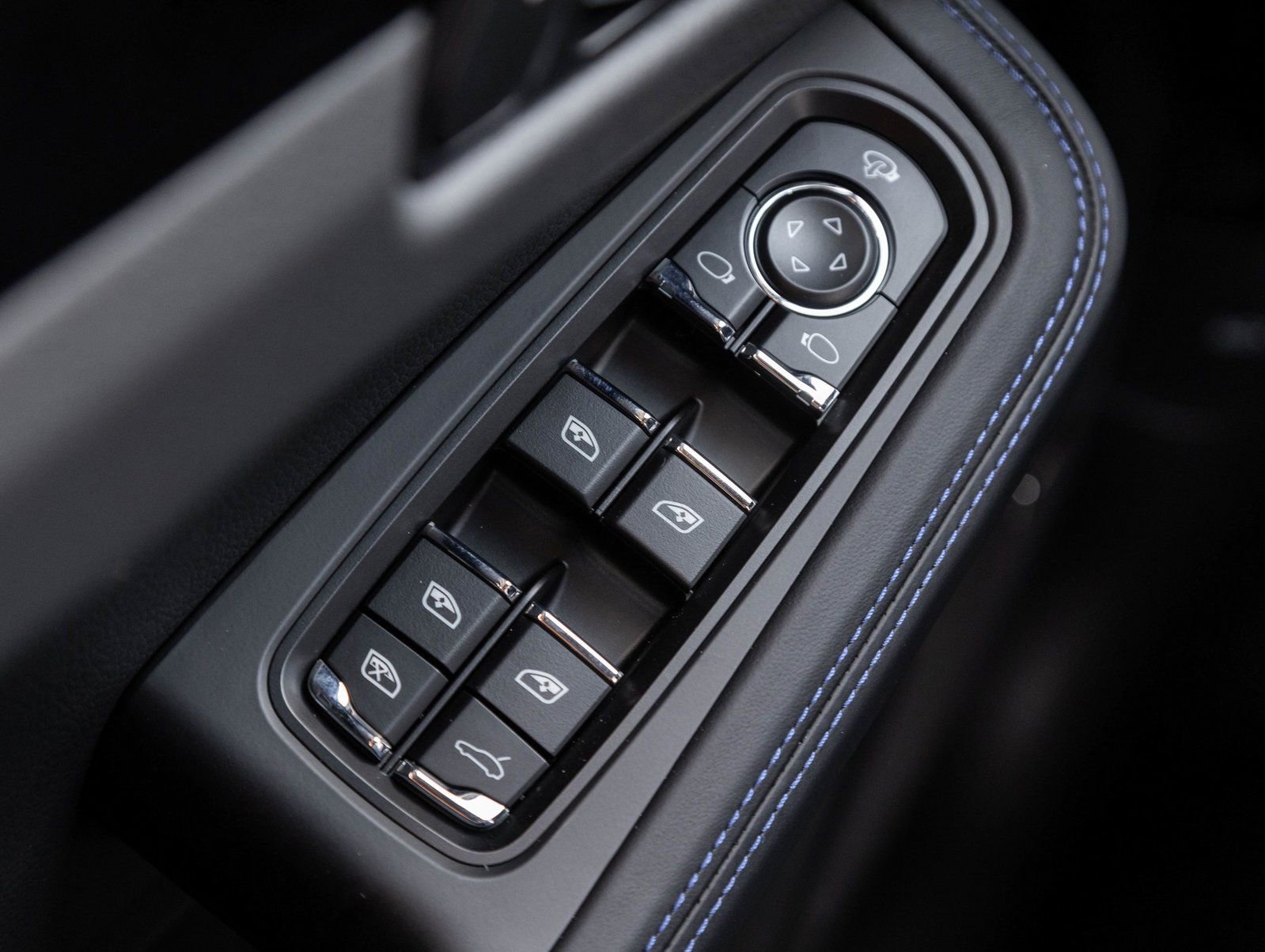 Certified 2026 Porsche Macan S image 19