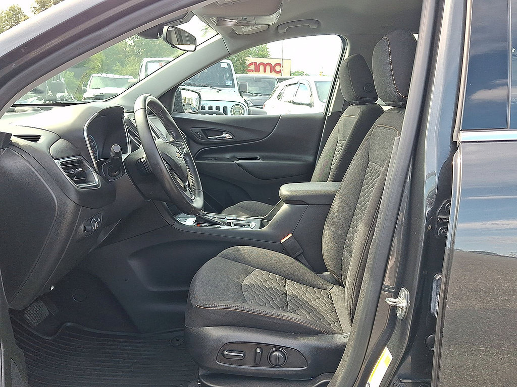 Used 2020 Chevrolet Equinox LT AWD/4WD image 17