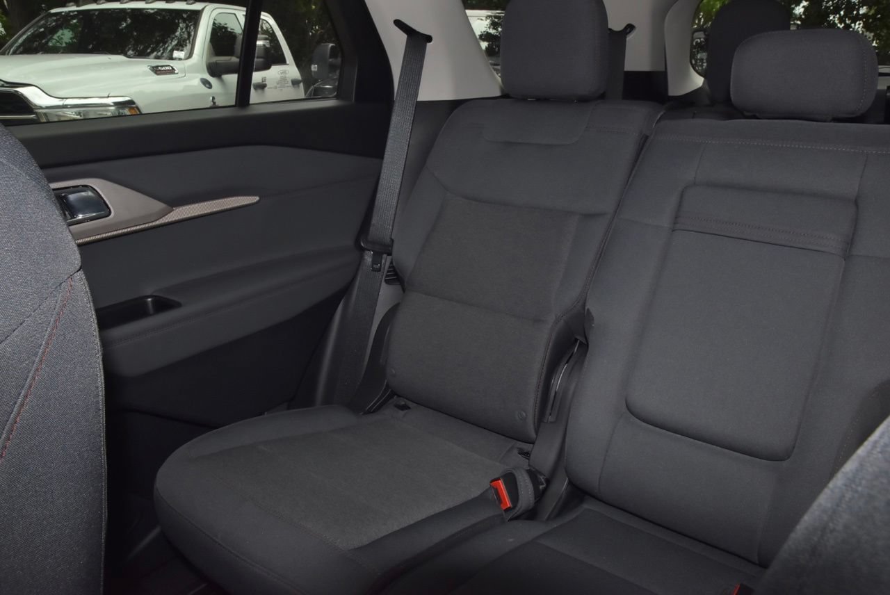 Certified 2025 Ford Explorer Active RWD image 20