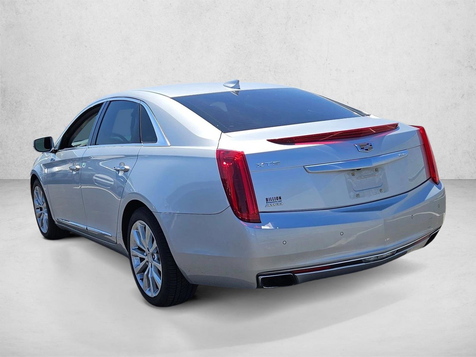 Used 2017 Cadillac XTS Luxury AWD/4WD image 6